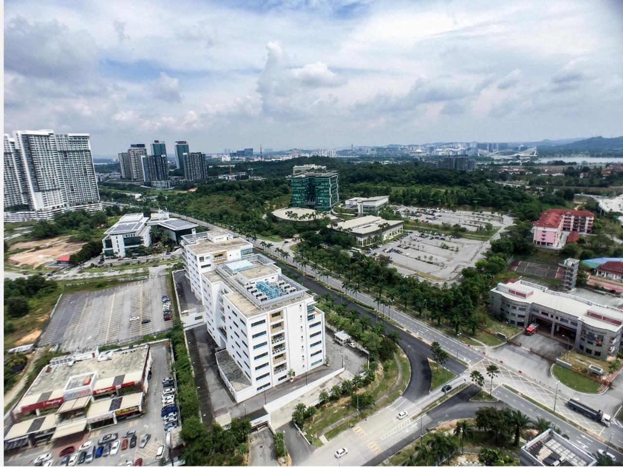 Cozy Kanvas Soho Suites Cyberjaya Exteriör bild
